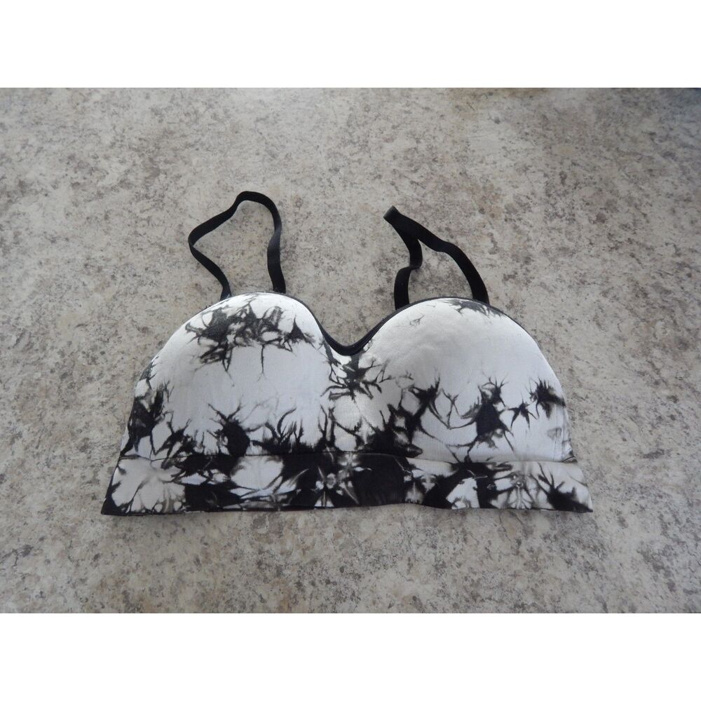 No Boundaires Juniors Medium Convertible Wire-Free Bra White Black Marble